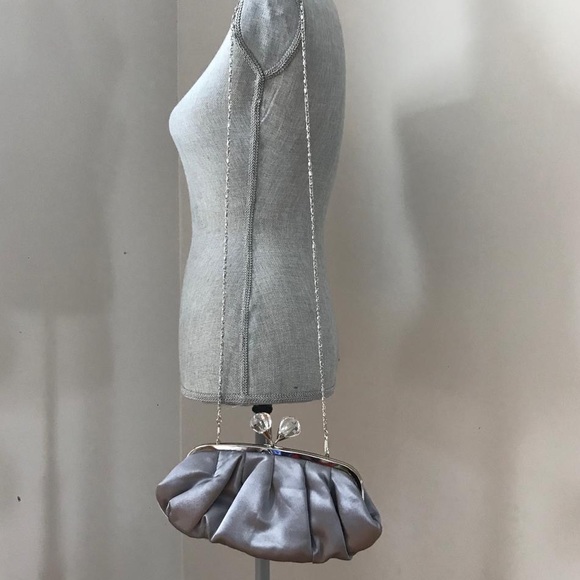 Silver Clutch - Picture 2 of 5